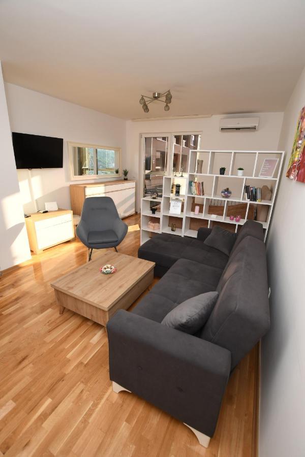 Sky Way Studio Apartment SJJ Buitenkant foto