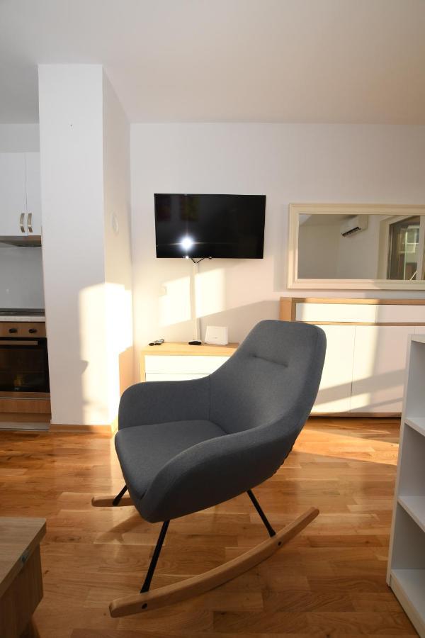Sky Way Studio Apartment SJJ Buitenkant foto